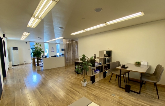 会社案内4